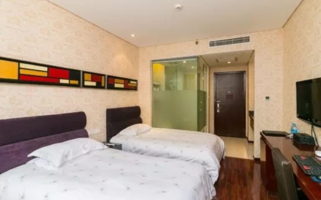 Baiheng Hotel (Yiwu International Trade City)