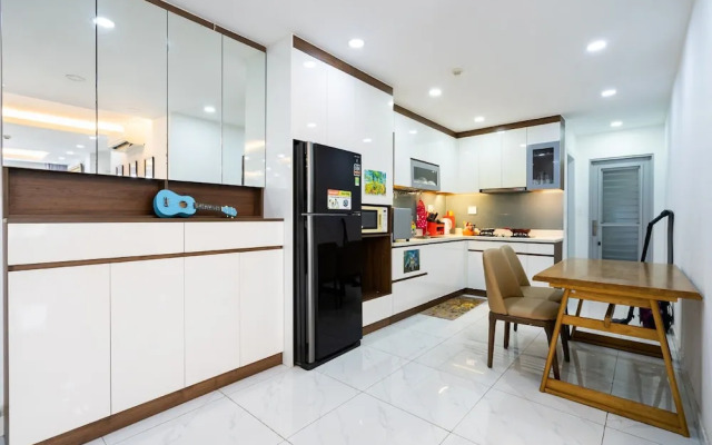 Scenic Valley By Dhome