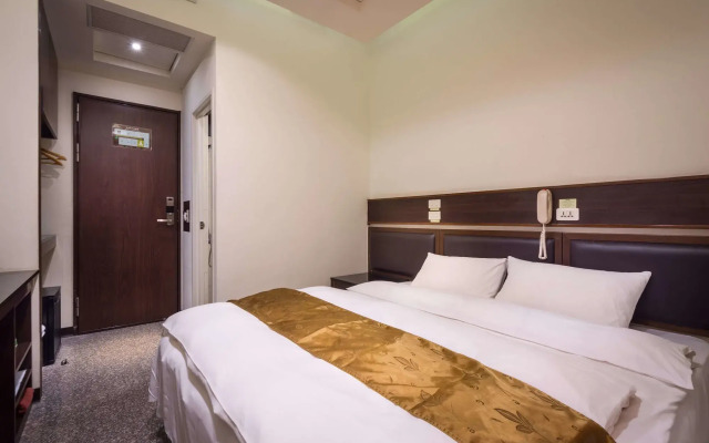 Twinstar Hotel