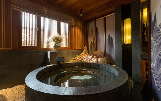 The Willow Hotel