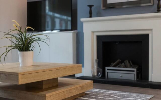 Notting Hill 2 Bedroom Apartment