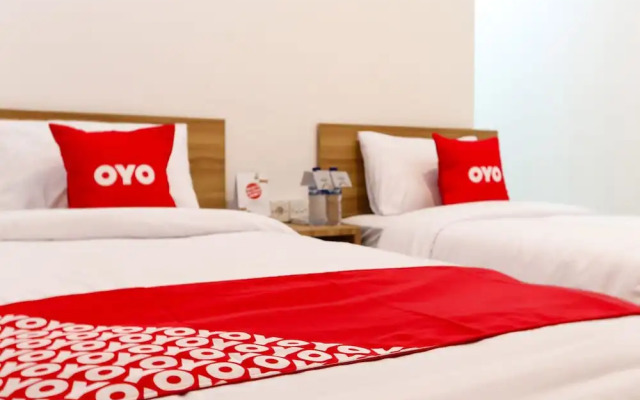 OYO 1191 Monalisa Residence And Cafe