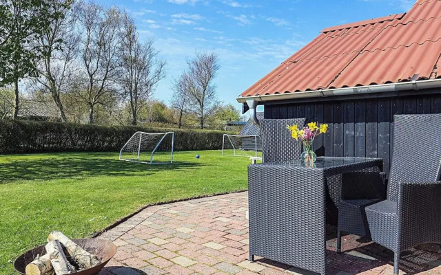 6 Person Holiday Home in Vinderup