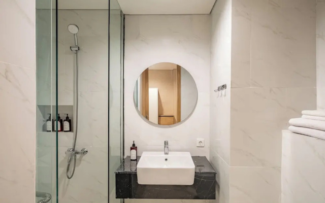 Azure 1BR Pool Side Apartment Nusa Dua
