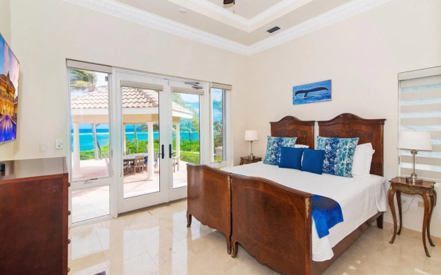 Blue Water Villa