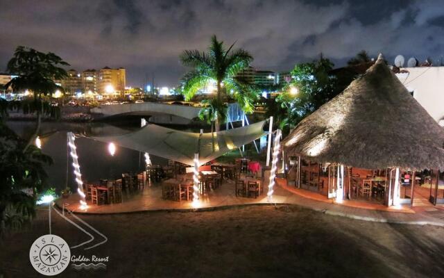 Isla Mazatlán Residence Club
