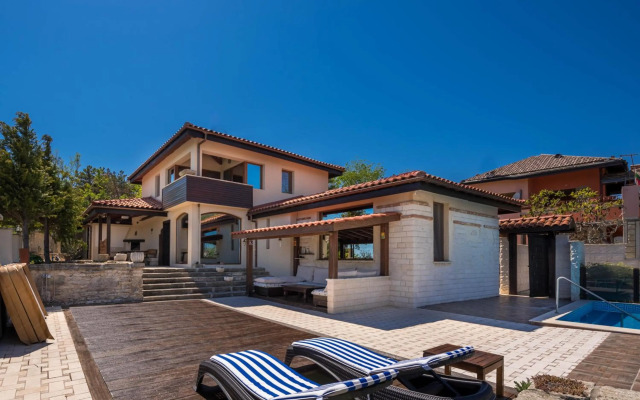 Villa Cook with Sea View - Pool - Jacuzzi at Balchik