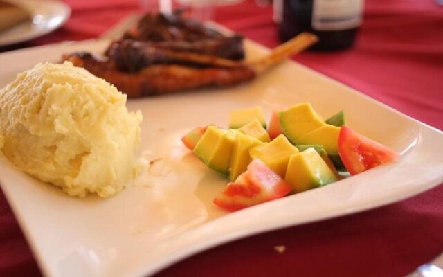 Entebbe Palm Hotel