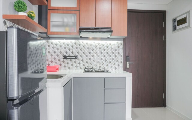 Cozy and Nice Studio at Daan Mogot City Apartment