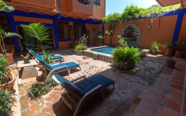 Posada Las Flores Vacation Villas