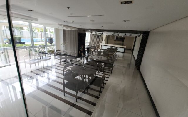 Mactan Newtown Condo Hotel Unit
