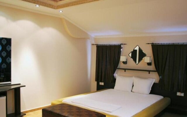 Hotel Allur