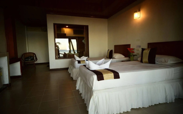 Haad Khuad Resort