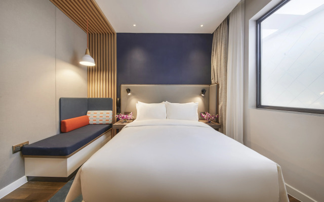 Holiday Inn Express Shanghai Xuhui Binjiang by IHG