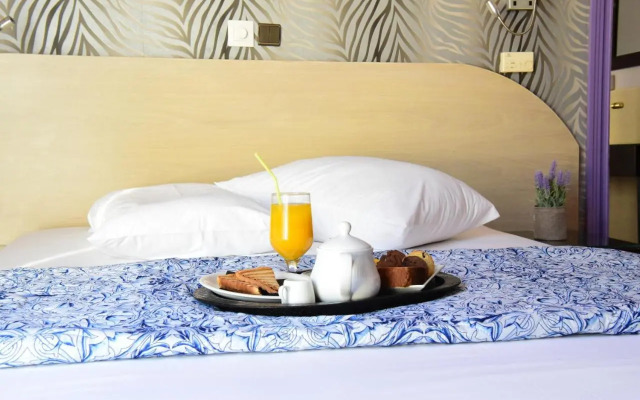 Eva Hotel