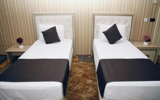 AMH Hotel