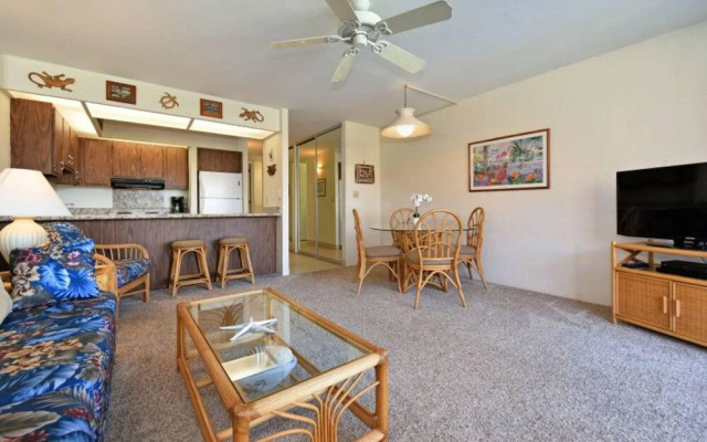 Papakea D-204 by Maui Life Realty
