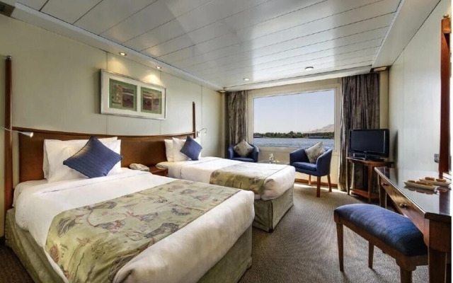 Mövenpick MS Royal Lotus