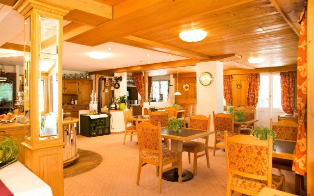 Hotel Caprice