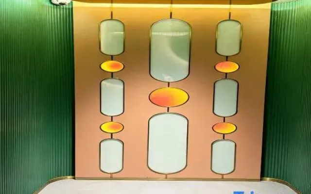 Orange Hotel (Jinan Daming Lake Store)