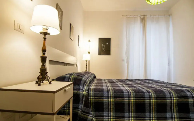 San Pietro Bright Apartment