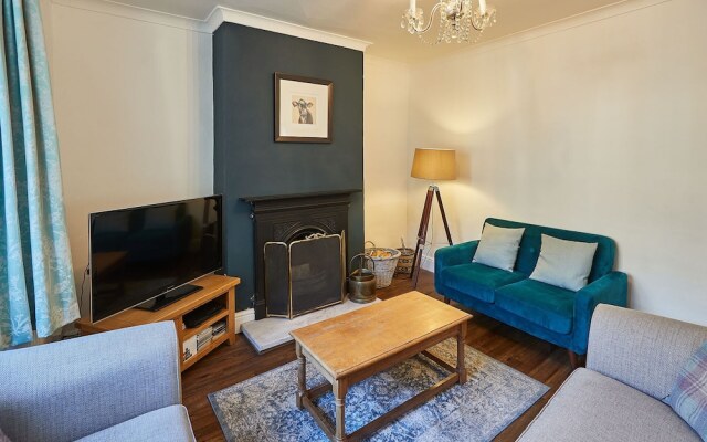 Host Stay Hall Garth