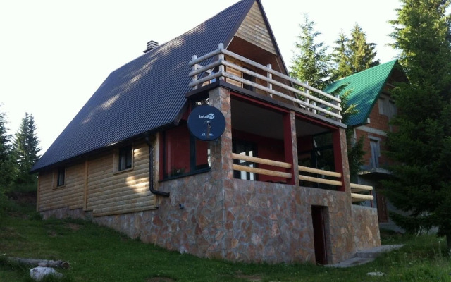 Rooms and Apartment Palas