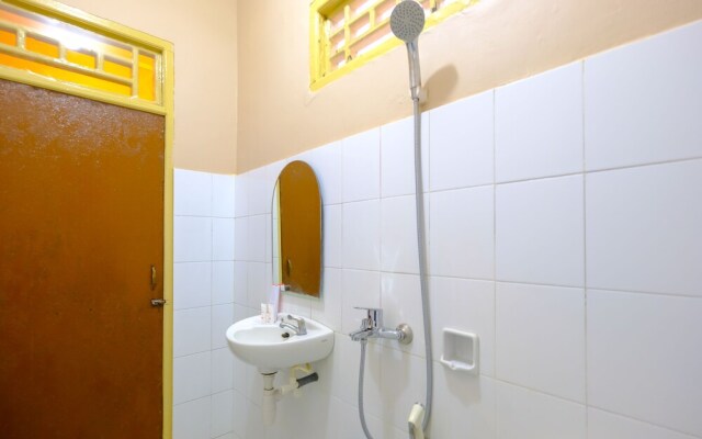 OYO 2292 Pondok Lita