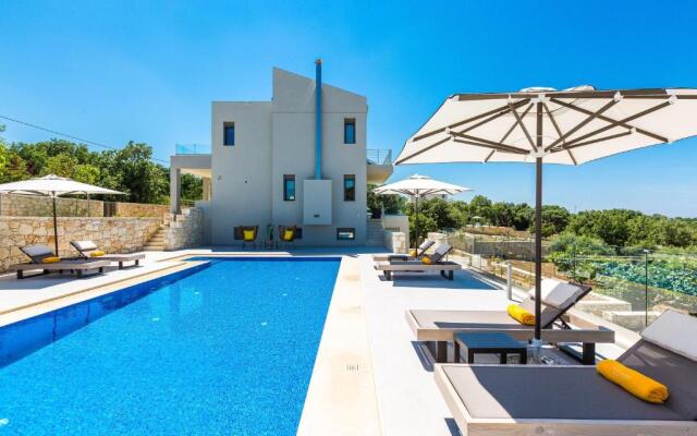 Luxury Cretan Villas with private pools