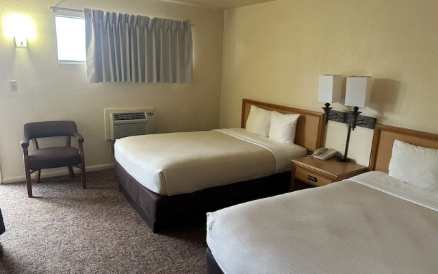 Big Bend Traveler's Inn