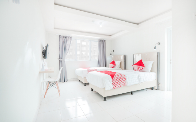 OYO Flagship 210 Amethyst Kemayoran Near RSUD Pademangan