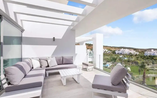 Alcazaba Lagoon, Brand New 2 bed Apartment