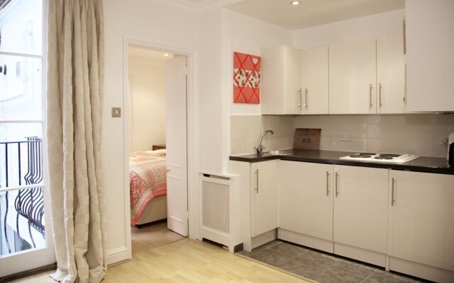 A Place Like Home - Inviting Flat near South Kensington