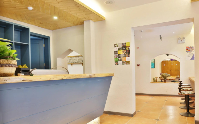 Qiandaohu Blue Mountain Youth Hostel