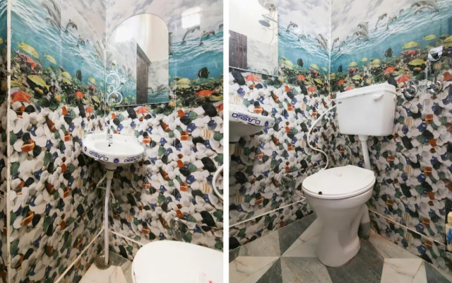 Hotel Lucky by OYO Rooms