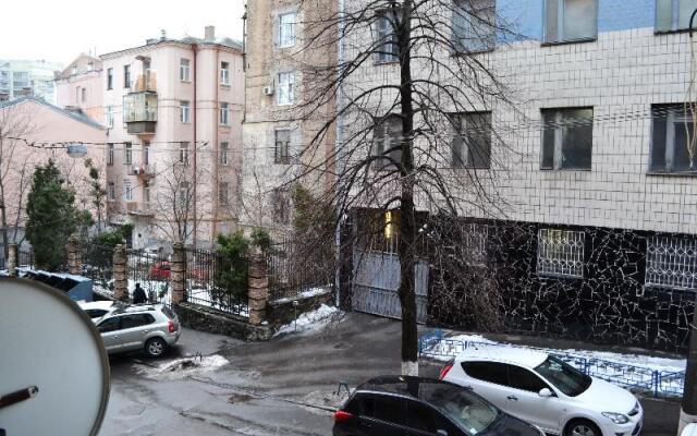 Kiev Accommodation Apartments on Malopidvalna Str.