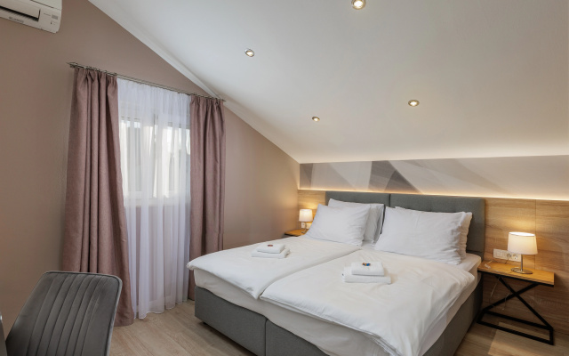 Bacan Serviced Apartments