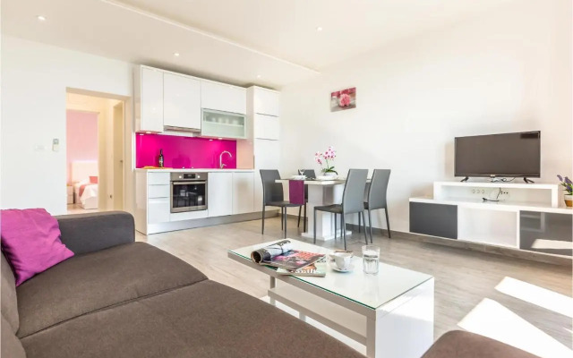 One-Bedroom Apartment in Medici
