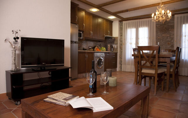 Rustic Med Castell