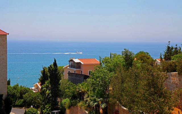 Amathusa Coastal Heights Apartment E 105