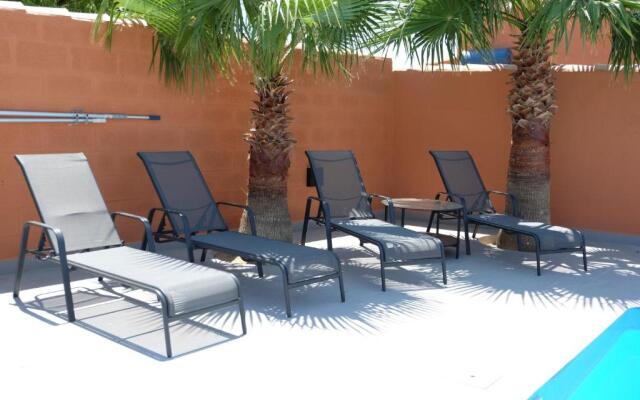 Apartamento con piscina Adults Only