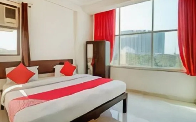Hotel Amaira by OYO Rooms