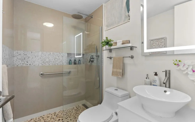 Playas Del Yunque Condo: Pool & Beach Access