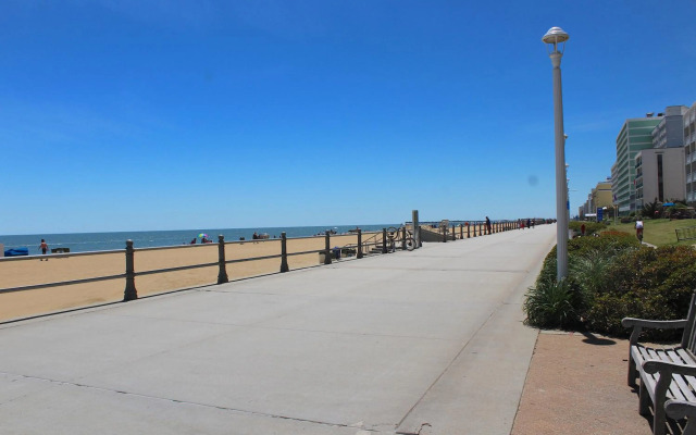 Ocean Sands Resort, Oceanfront, Virginia Beach by Vacatia