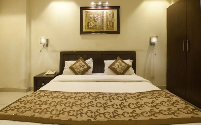 OYO Rooms Cyber City Oakwood