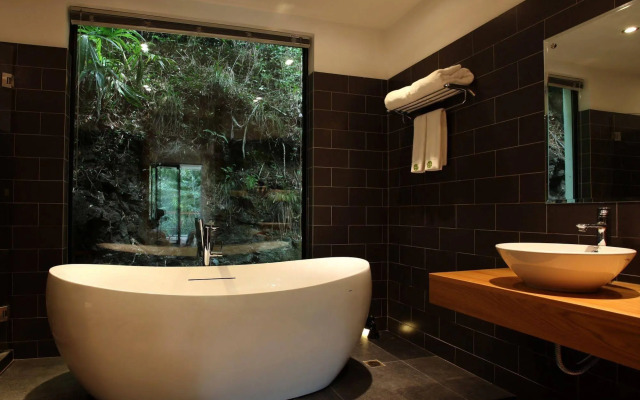 Emerald hills villa