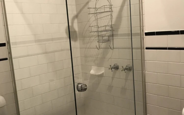 Lavender Cottage - Bright