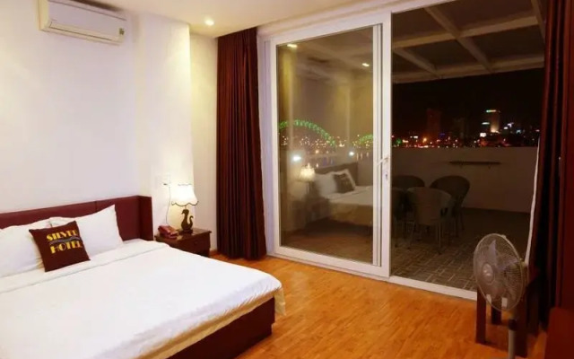 Silver Hotel