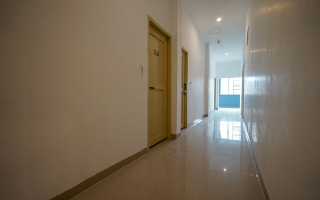 Sans Hotel Max To U Palembang