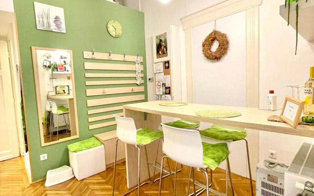 Green Pearl Apartment